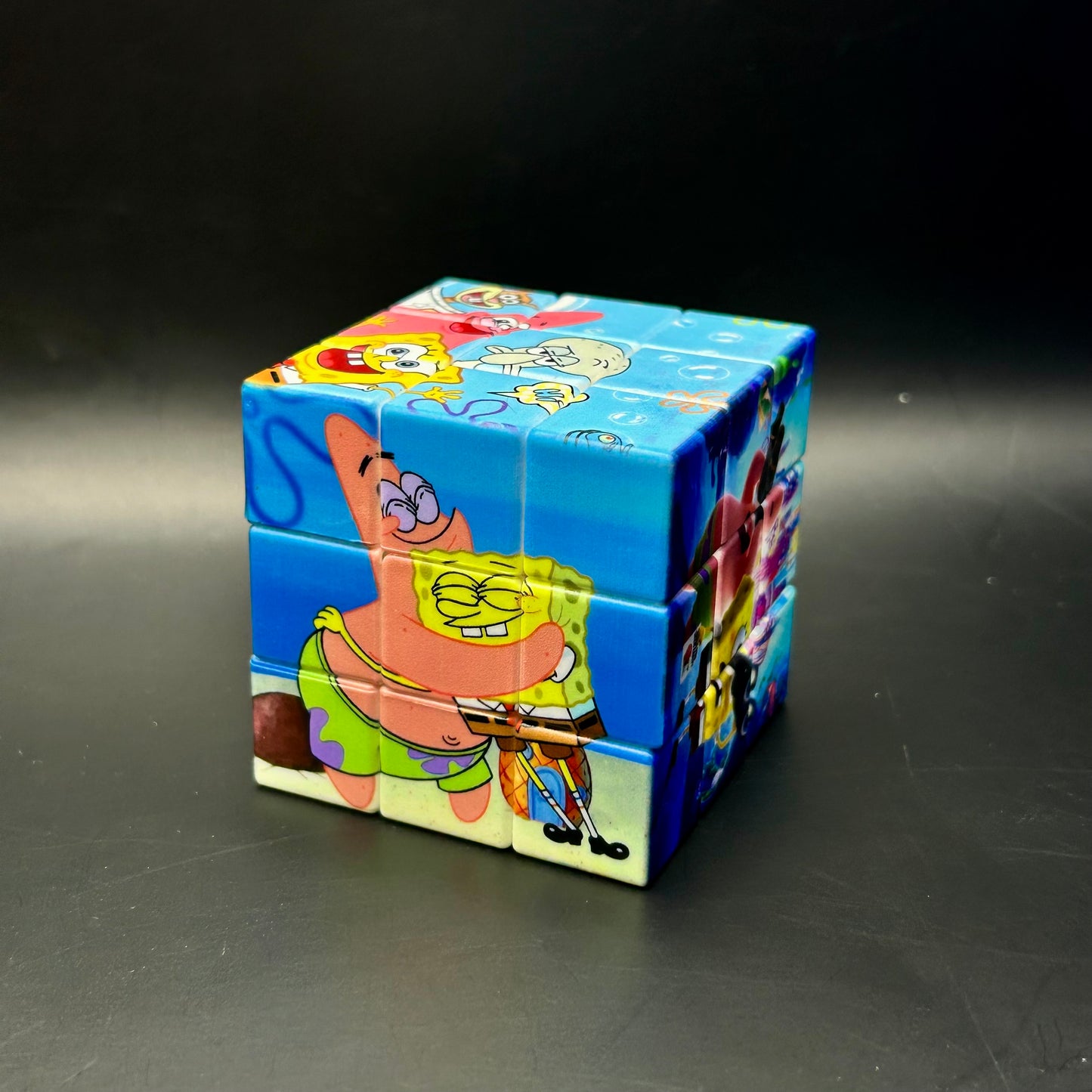 Cube de puzzle magnétique Shashibo - Bob l’éponge.