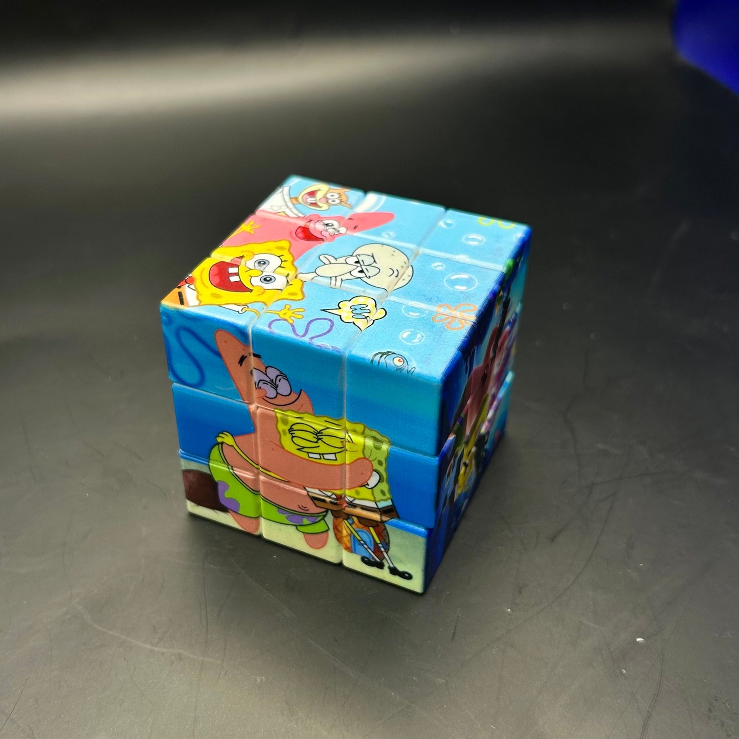 Cube de puzzle magnétique Shashibo - Bob l’éponge.